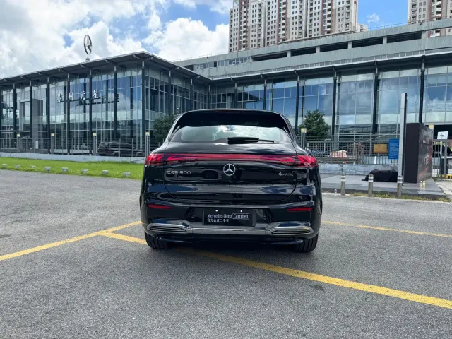Mercedes-Benz EQS SUV — Фото автомобиля 20