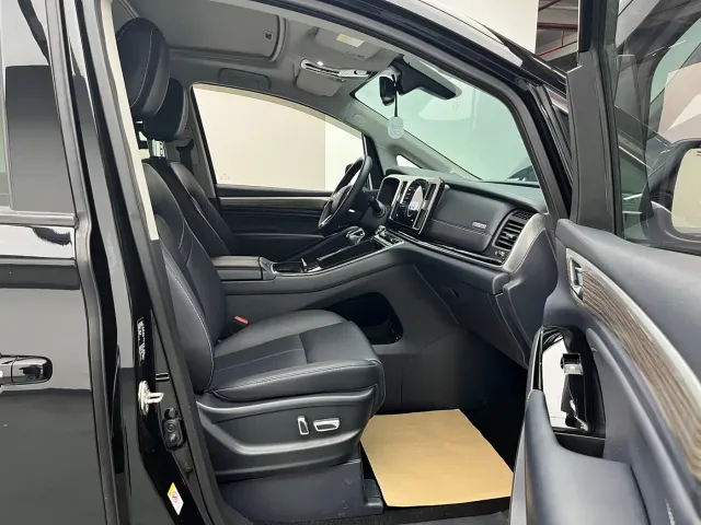 GAC Trumpchi M8 — Фото автомобиля 22