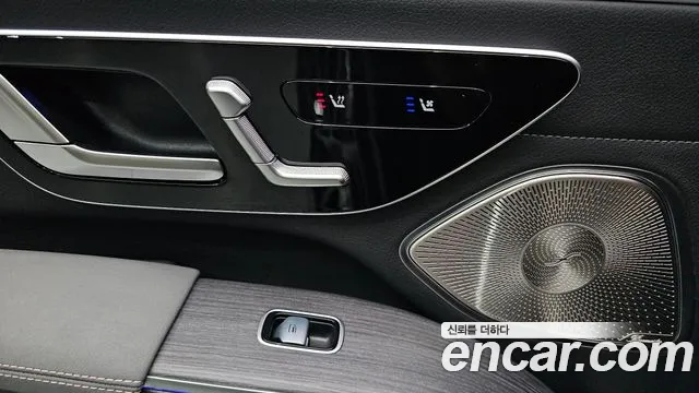 Mercedes-Benz EQS — Фото автомобиля 15