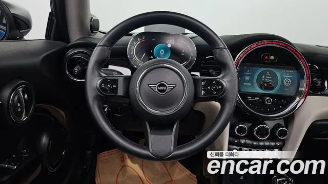 Mini Cooper — Фото автомобиля 14