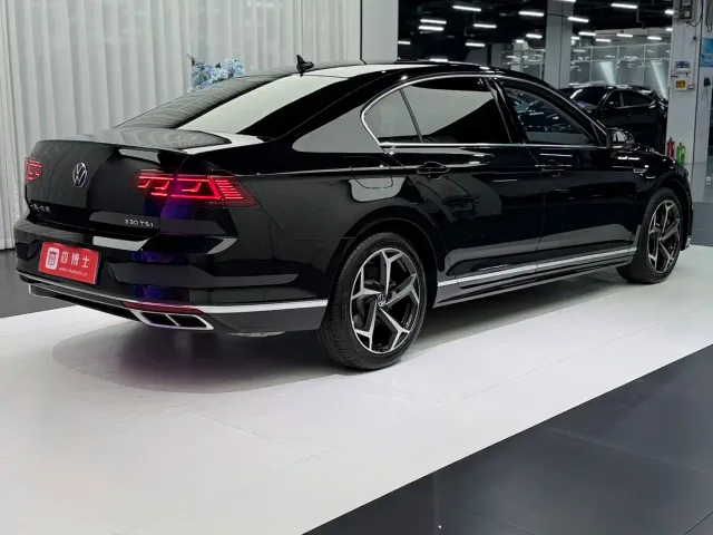 Volkswagen Magotan — Фото автомобиля 12