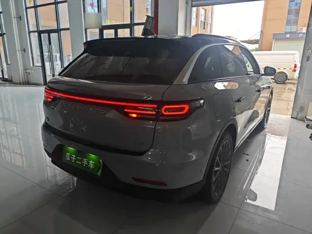 Leapmotor C11 — Фото автомобиля 6
