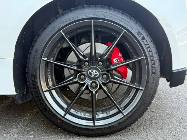 Toyota GR YARIS — Фото автомобиля 9