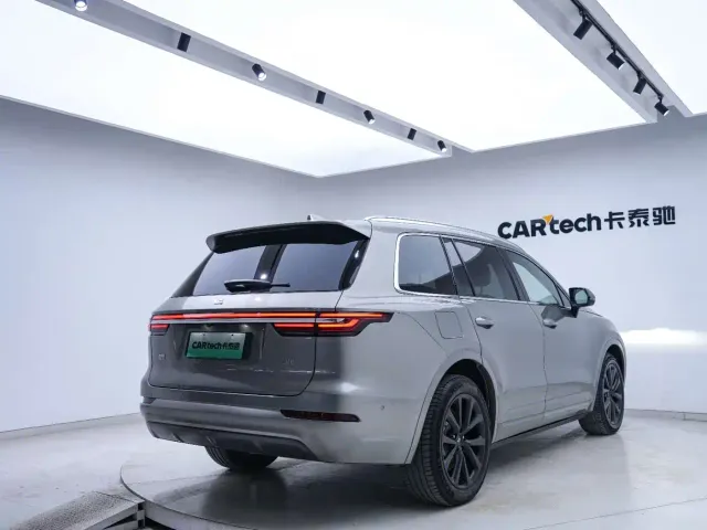 Li Auto ONE — Фото автомобиля 18