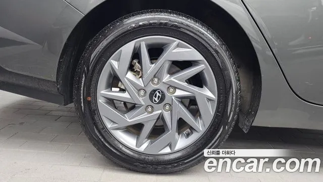 Hyundai Avante — Фото автомобиля 6