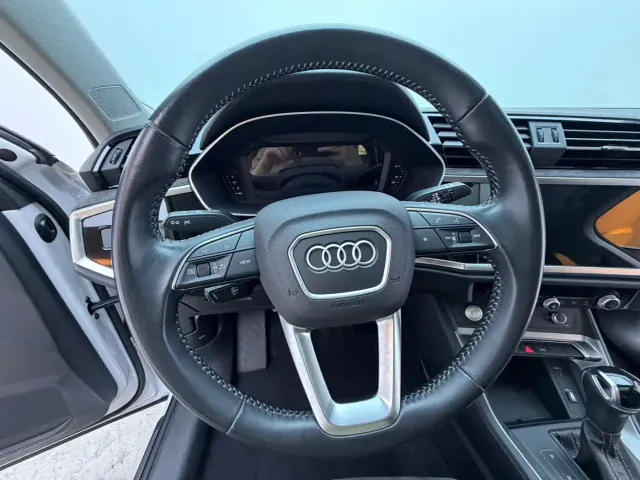 Audi Q3 — Фото автомобиля 7
