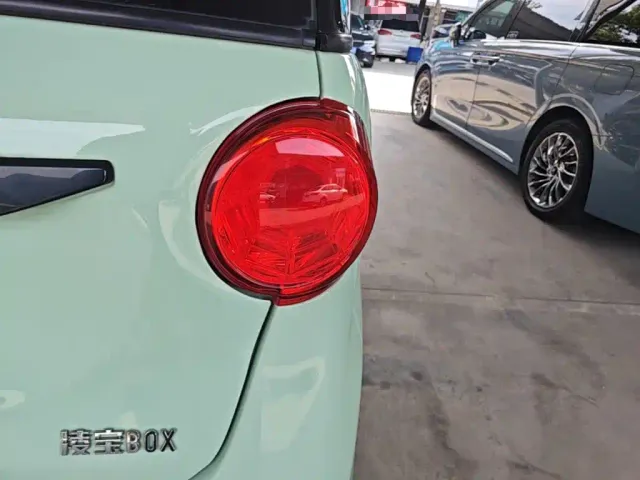 Lingbox BOX — Фото автомобиля 7