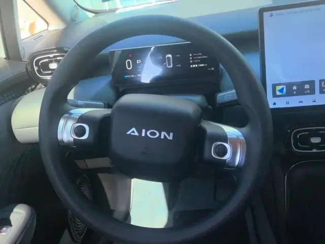 GAC Aion UT — Фото автомобиля 15