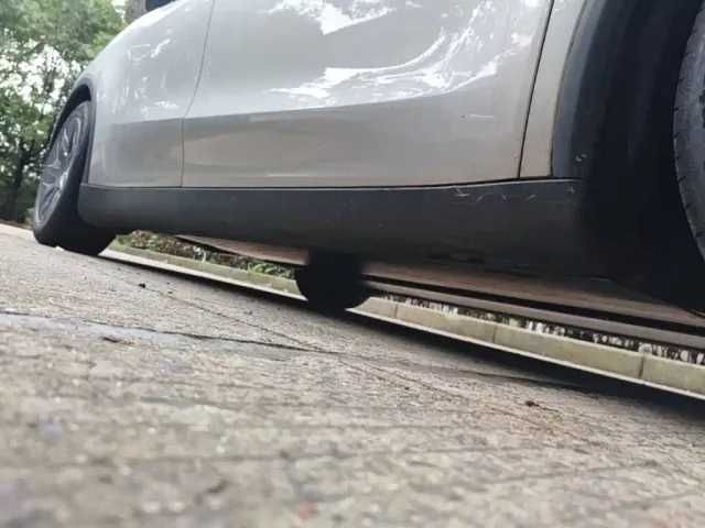 Tesla Model Y L — Фото автомобиля 20
