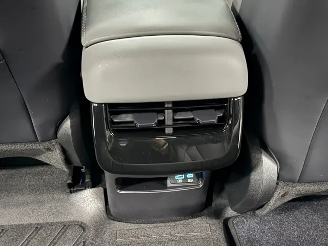 BYD Seal 07 DM-i — Фото автомобиля 15