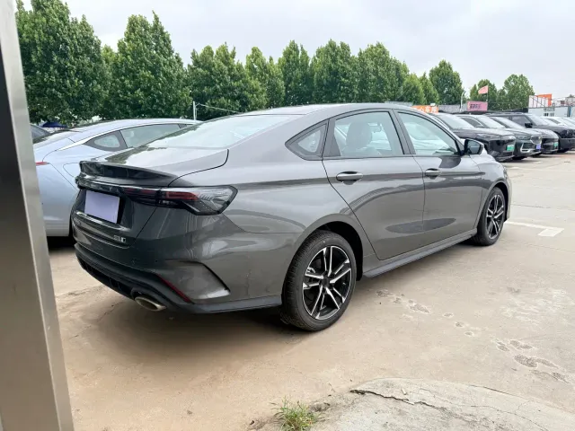 Geely Binrui — Фото автомобиля 9