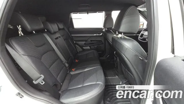 KG_Mobility_Ssangyong Torres Torres Бензин 1.5 2WD — Фото автомобиля 12