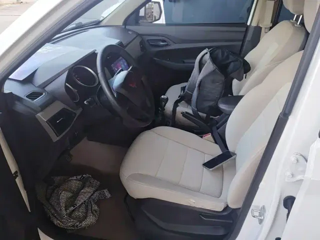 Wuling Hongguang — Фото автомобиля 14
