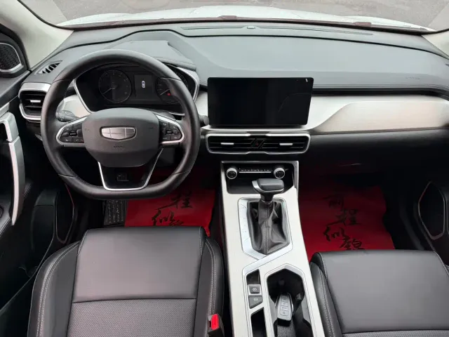 Geely Binyue — Фото автомобиля 13