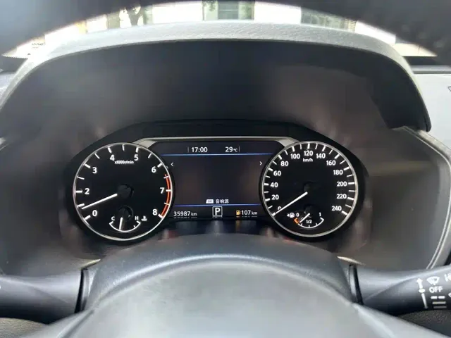 Nissan Teana — Фото автомобиля 15