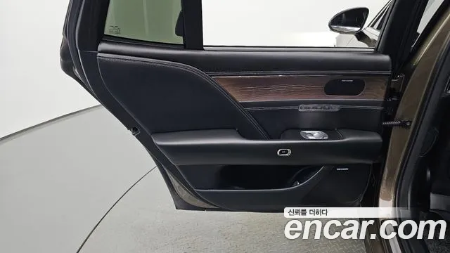 Genesis G90 RS4 — Фото автомобиля 14