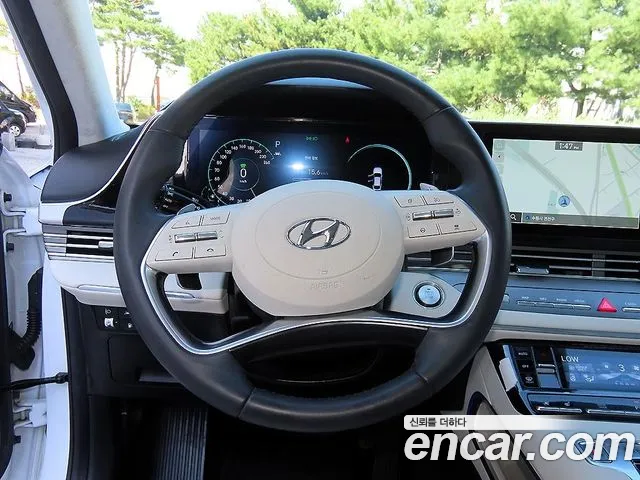 Hyundai Grandeur (New) Hybrid — Фото автомобиля 8