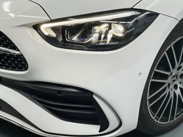 Mercedes-Benz C-Class — Фото автомобиля 3