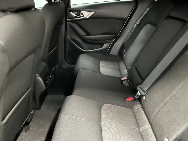 Mazda CX-4 — Фото автомобиля 11