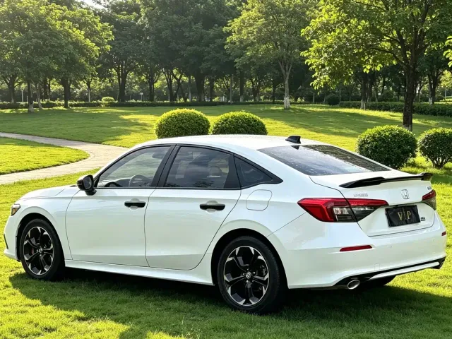 Honda Civic — Фото автомобиля 4