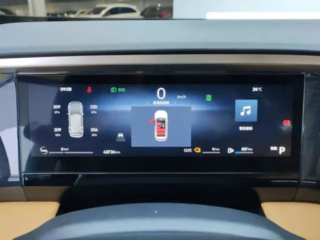 Geely Galaxy L7 — Фото автомобиля 14