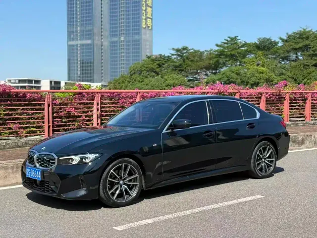 BMW 3 Series — Фото автомобиля 2