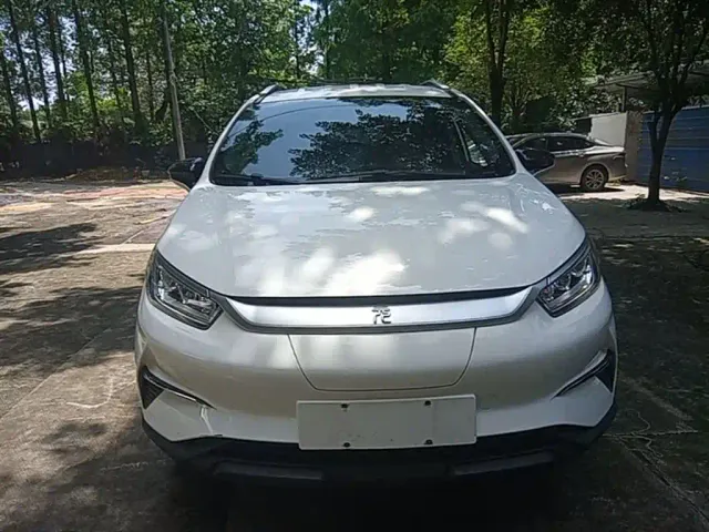 BYD Yuan Pro — Фото автомобиля 2
