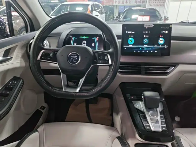 BYD Yuan Pro — Фото автомобиля 12