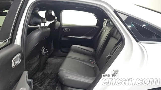 Hyundai Ioniq 6 — Фото автомобиля 11