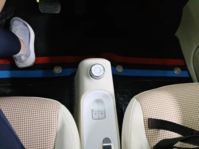Wuling Hongguang Mini EV — Фото автомобиля 13