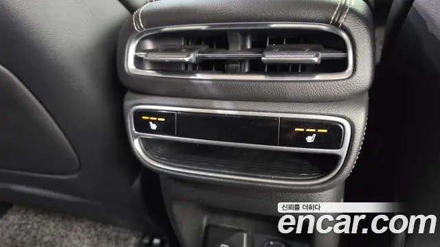 Genesis GV80 — Фото автомобиля 25