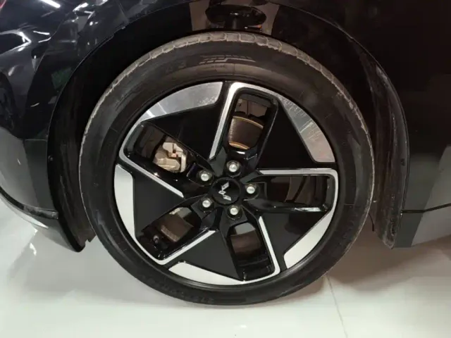 Wuling Starlight — Фото автомобиля 22