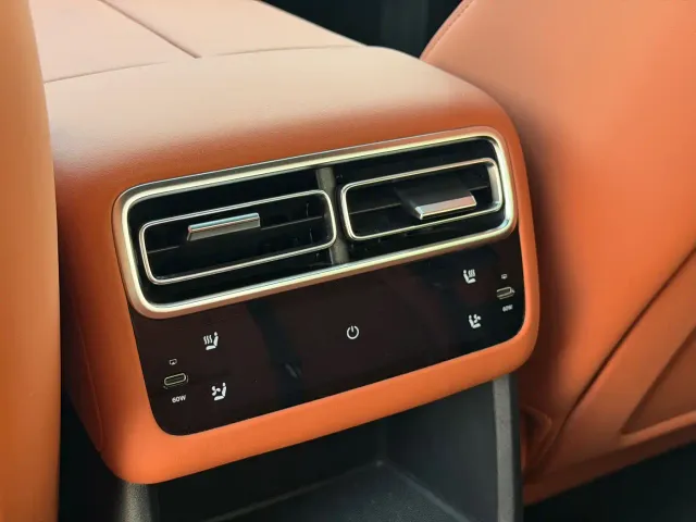 Li Auto Li Auto L6 2024 Pro — Фото автомобиля 15
