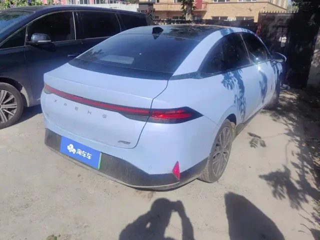 Xpeng P5 — Фото автомобиля 3