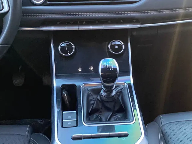 Chery Tiggo 8 — Фото автомобиля 11