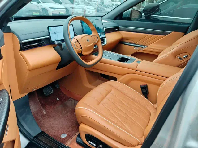 Dongfeng eπ 008 — Фото автомобиля 4