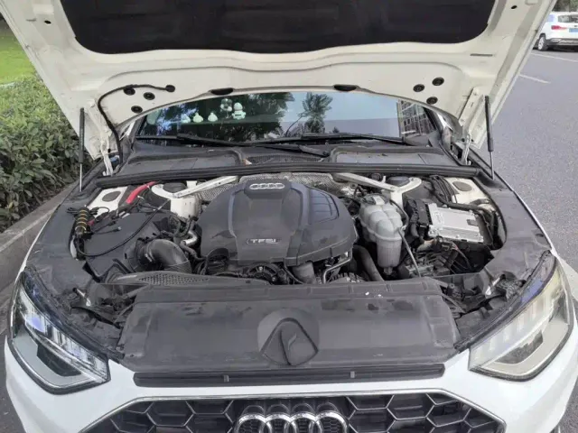 Audi A4L — Фото автомобиля 10