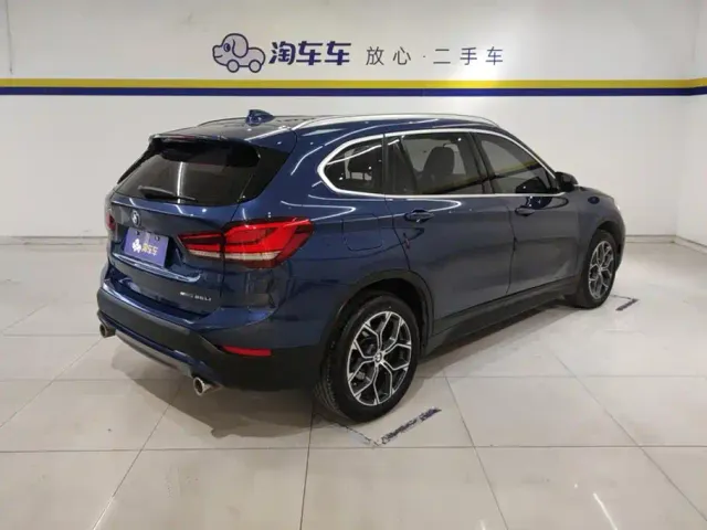 BMW X1 — Фото автомобиля 3