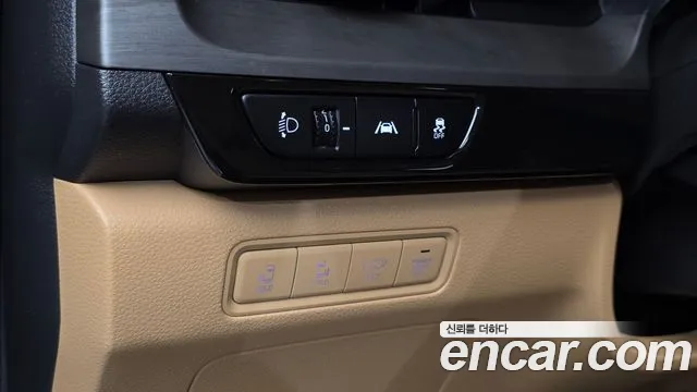 Kia Carnival Generation 4 — Фото автомобиля 23