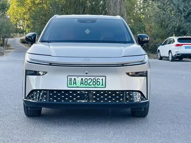 Toyota BoZhi 3X — Фото автомобиля 3
