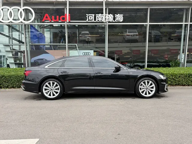 Audi A6L — Фото автомобиля 3