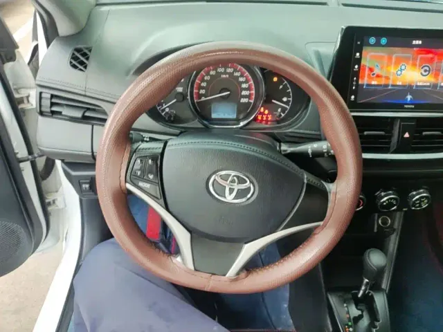 Toyota Vios FS — Фото автомобиля 10