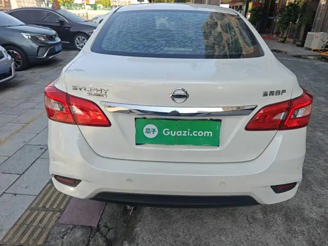 Nissan Sylphy — Фото автомобиля 5