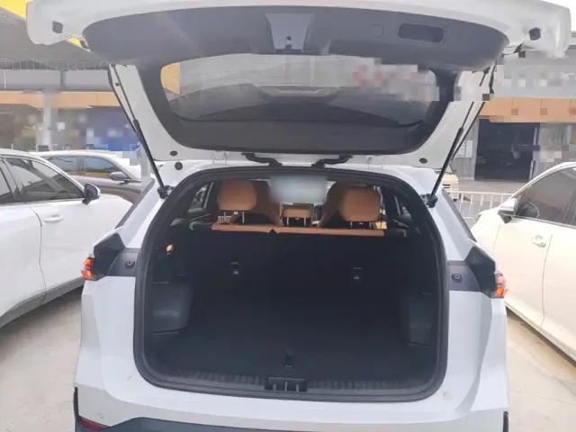 Geely Galaxy L7 — Фото автомобиля 16