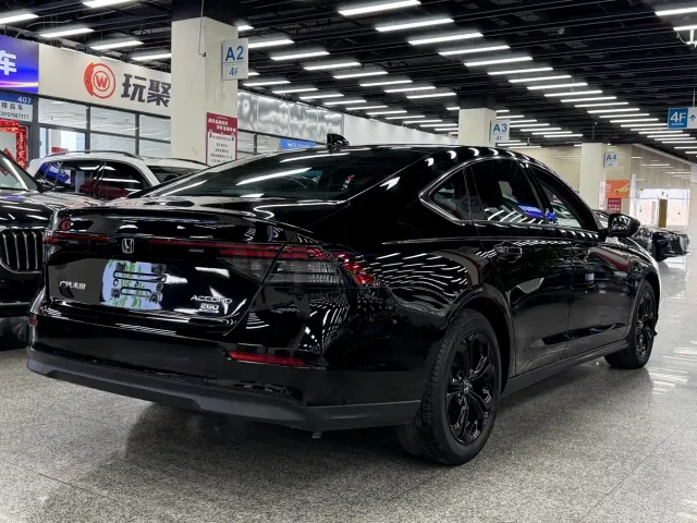 Honda Accord — Фото автомобиля 9
