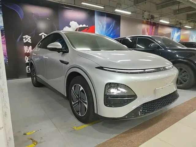 Xpeng G6 — Фото автомобиля 3