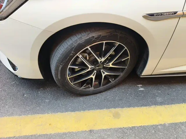 BYD Seal 07 DM-i — Фото автомобиля 22