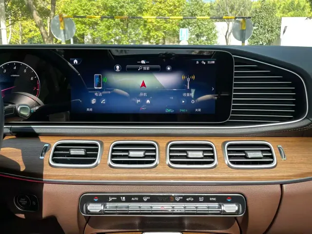Mercedes-Benz GLE-Class — Фото автомобиля 13