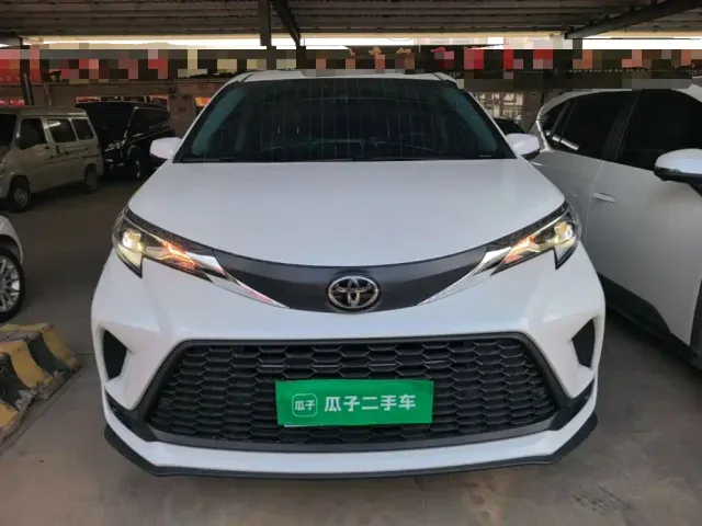 Toyota Granvia — Фото автомобиля 2