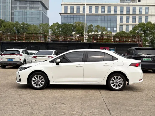 Toyota Corolla — Фото автомобиля 4